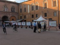 mostra piazza municipale