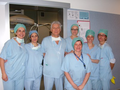 Prof. Michele Rubbini e l'équipe chirurgica di Argenta tutta al femminile