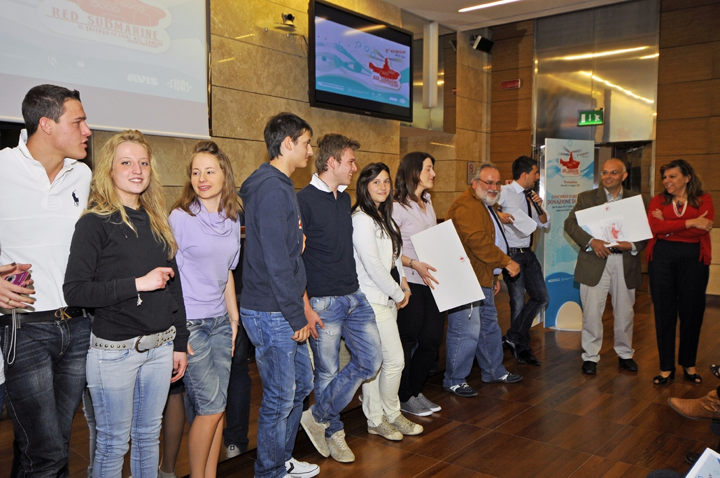 Red Submarine: il concorso per gli studenti delle scuole superiori dedicato alla donazione di sangue premia 18 vincitori 