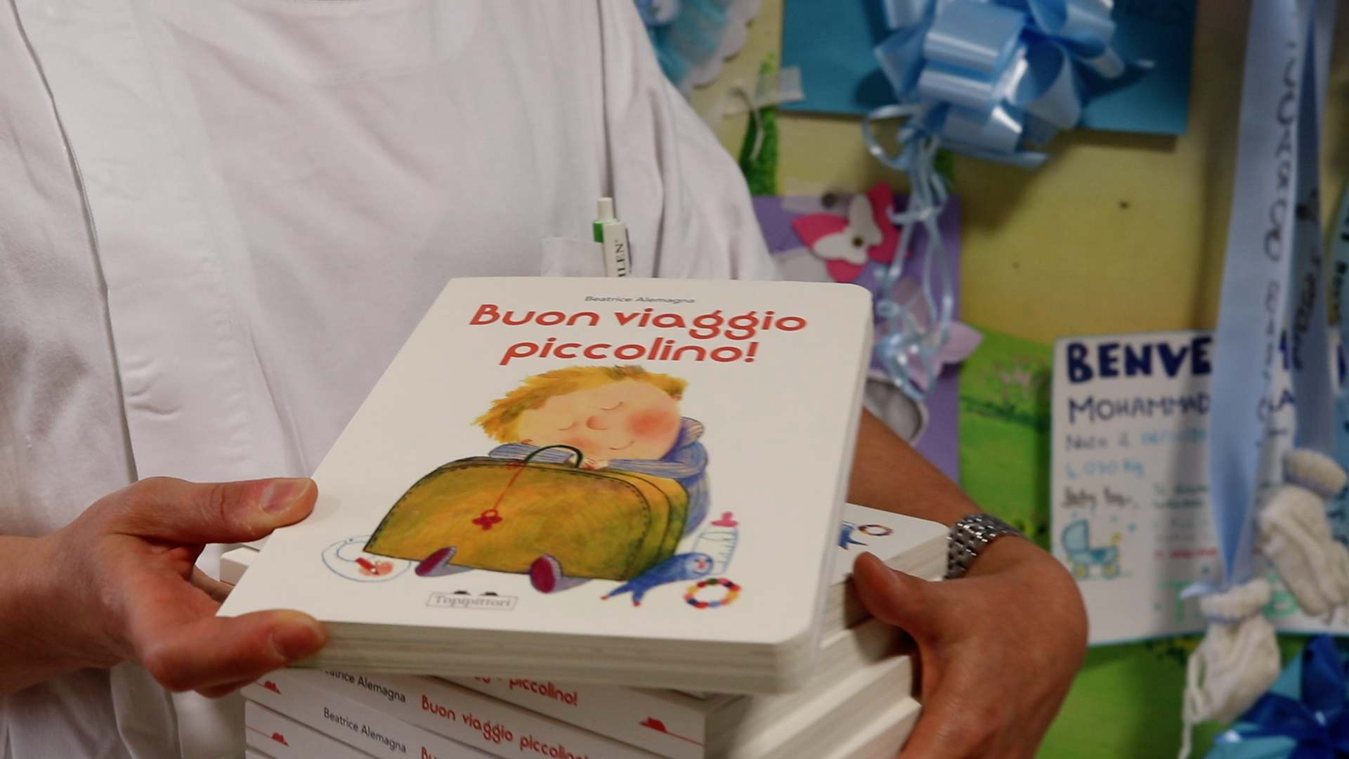 Un libro per i nuovi nati all'ospedale di Cento: il punto nascita per la promozione della lettura fin da piccoli