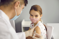 Vaccinazioni anti-Covid, via con la fascia 5-11 anni: prenotazioni dal 13 dicembre, dal 16 le somministrazioni